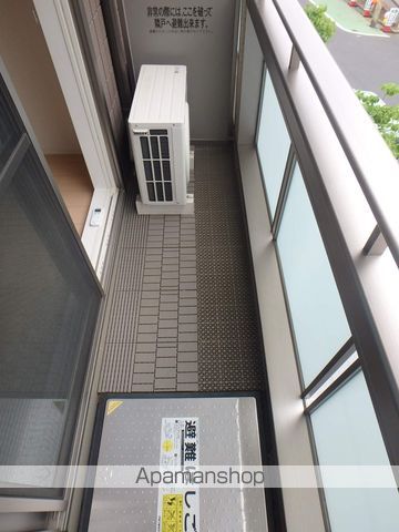 LA TELLE IIの内装写真