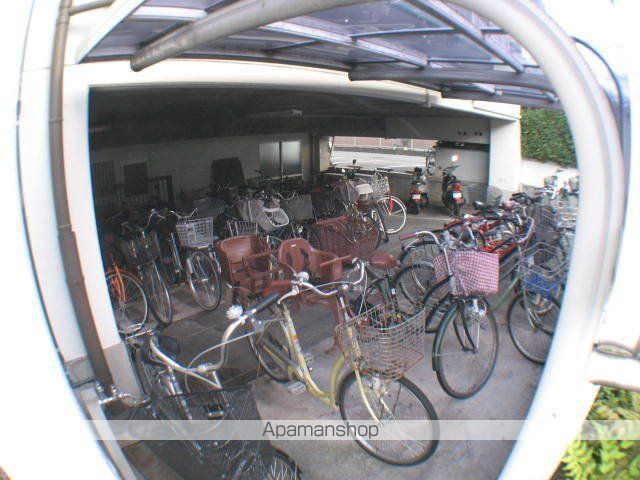 大裕ハイツ若松の玄関写真