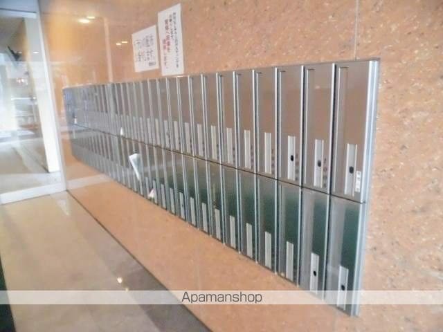 KDXレジデンス南三条の玄関写真