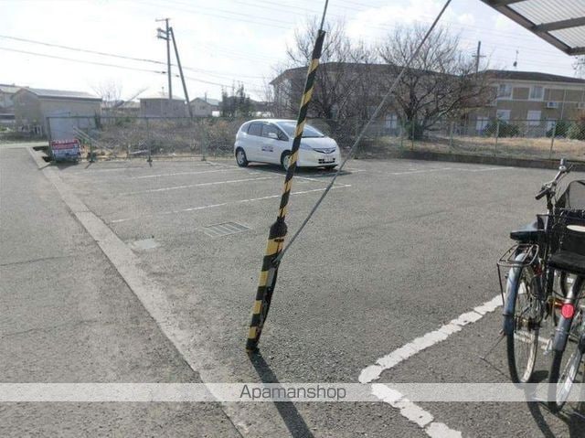和歌山県和歌山市有本[2DK/50m2]の駐車場3