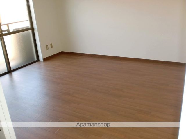 メゾンドール諏訪森の内装写真