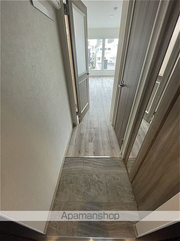 CARRERA行啓通の内装写真