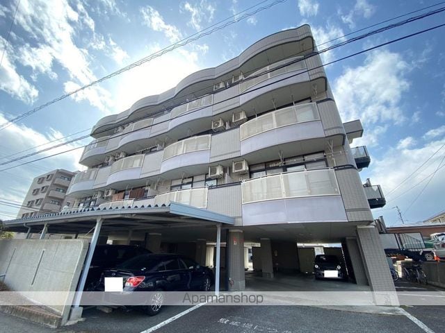 小根山ビルの外観写真