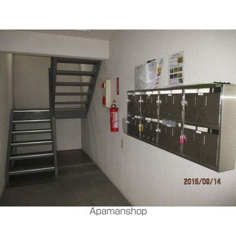 サウザンドファイン八軒の内装写真