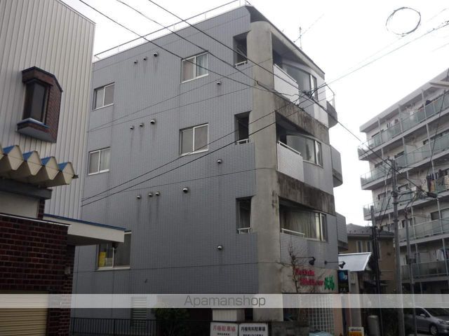 グリーンパレスの玄関写真