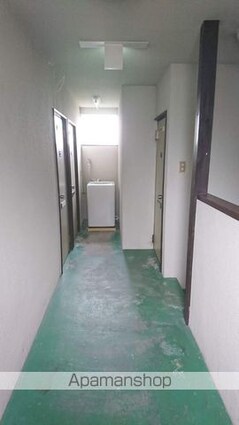 コーポ英[1R/18.63m2]のロビー2