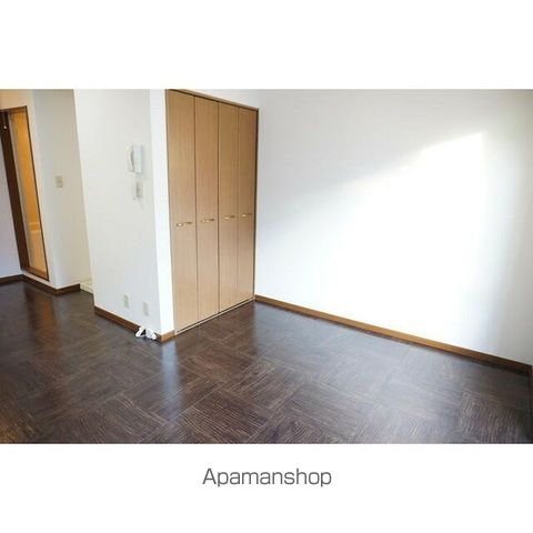 【川崎市高津区下作延のアパートの写真】