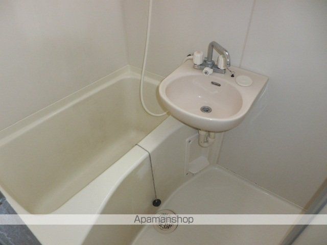 FIT2004の内装写真