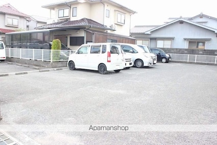 ヴィラ丹波屋Ｂ[2LDK/52.99m2]の駐車場2