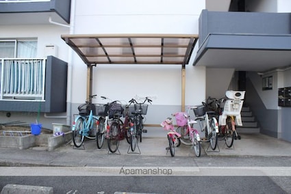 新涯マンションＢ[2LDK/59.92m2]の共用部3