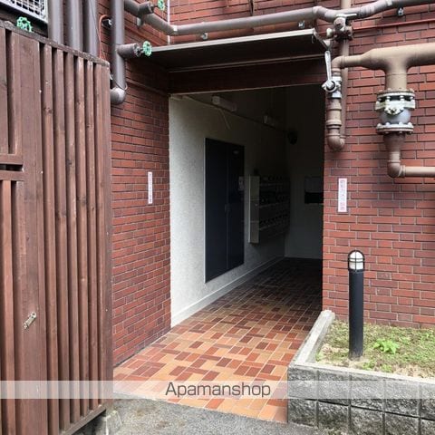 南郷ハイツの玄関写真