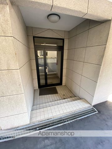 ウィンサム壱番館の玄関写真