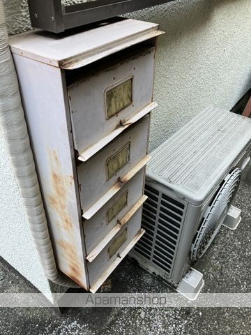 メリーハイツの玄関写真