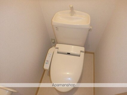 ルミエール沙羅[1LDK/43.75m2]のトイレ