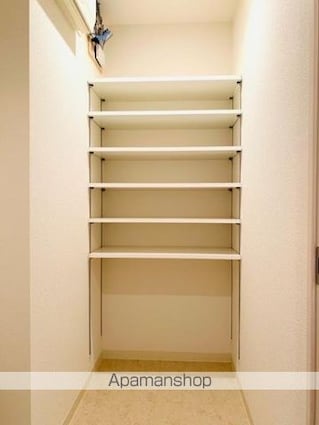Ｂｒｉｌｌｉａ　ｉｓｔ　三軒茶屋　ブラッサムテラス[1SLDK/65.38m2]のリビング・居間9