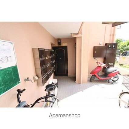 キョウメイタウン[1R/16.9m2]のエントランス2