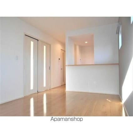 ＬＵＸＥ．ＳＴＹＬＥ辻町ＥＡＳＴ[1LDK/40.04m2]のリビング・居間