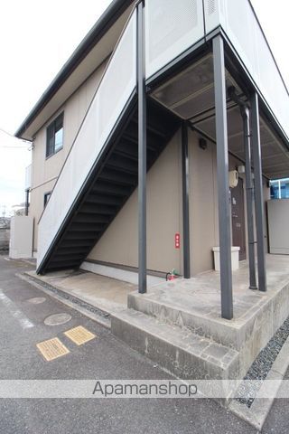 ハイム川東 南棟の玄関写真