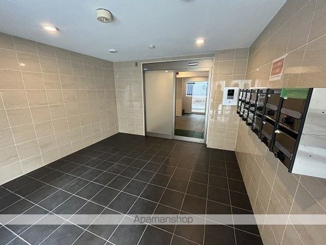 CLAIR市役所前の玄関写真