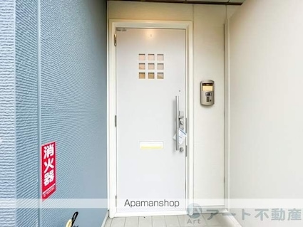 メゾンソレイユ[2LDK/66.4m2]のエントランス2