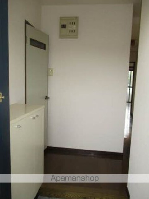 和歌山県和歌山市和歌浦東２丁目[3DK/58.87m2]の玄関