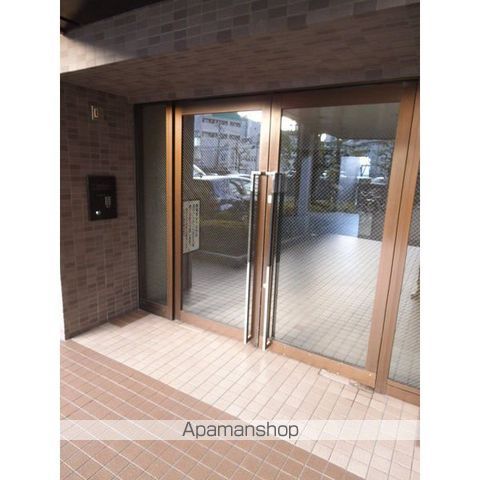 サンファースト京橋の玄関写真