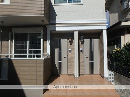 グリーンパレス　勇[1LDK/46.09m2]のエントランス