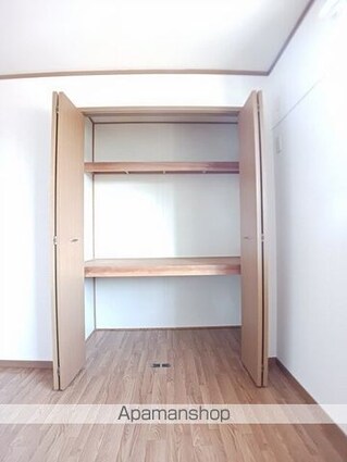 クレストール来山Ｂ[2LDK/58.12m2]の収納