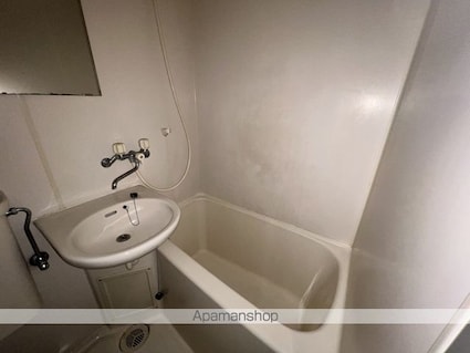 東京都杉並区高円寺南１丁目[1K/22m2]のバス