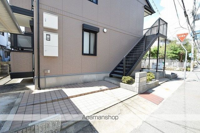 ハイツハーバーの玄関写真