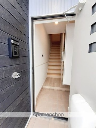 リュート[1LDK/50.96m2]の玄関