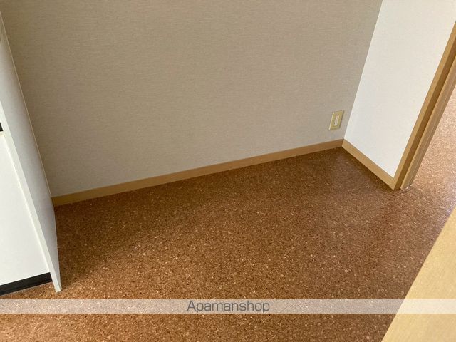 APARTMENT IN EASTの内装写真