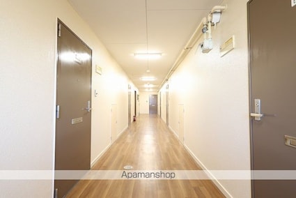 愛知県半田市雁宿町３丁目[1DK/30.05m2]の共用部1