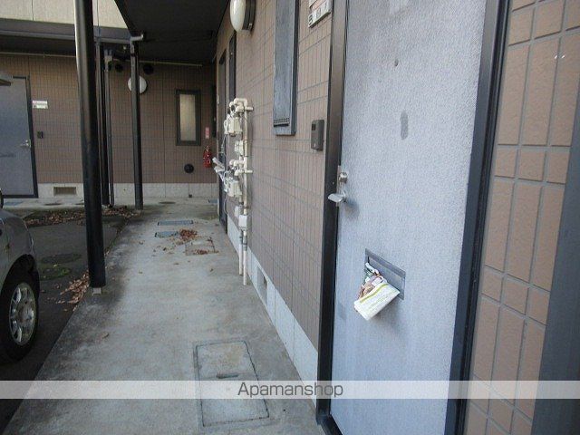 サンパティークB棟の玄関写真