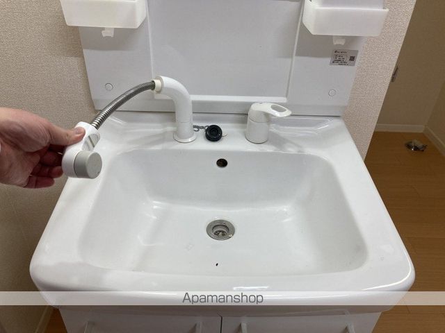 キャトルセゾン Bの内装写真