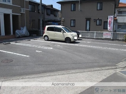 愛媛県松山市吉藤５丁目[2LDK/58.48m2]の駐車場1
