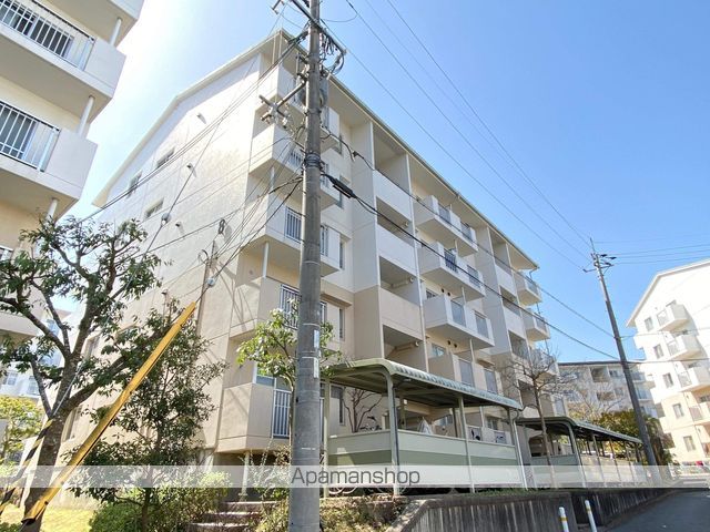 鹿の子台北ハイツ8号棟
