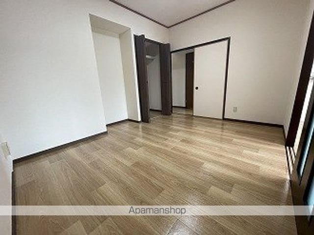 フェリース アイチの内装写真