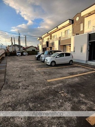 パレスマルエイ　Ｂ棟[2DK/45.77m2]の駐車場