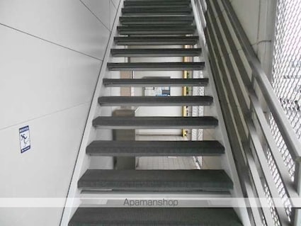 レオパレスプレミール[1K/20.28m2]の共用部1