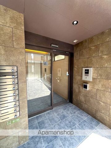 シャルールメゾン桃谷の玄関写真