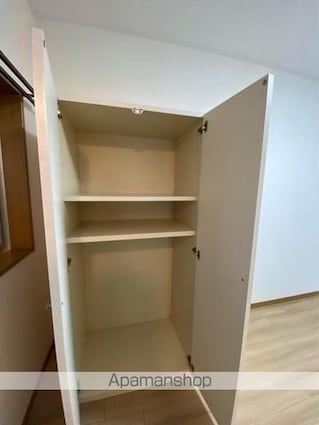 香川県高松市西宝町３丁目[1R/18.69m2]の収納