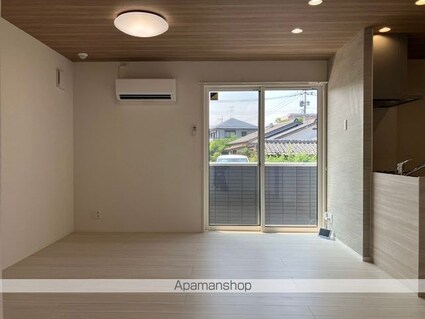 ＤーｒｅｓｅｎａＫＪ[1LDK/42.79m2]のリビング・居間