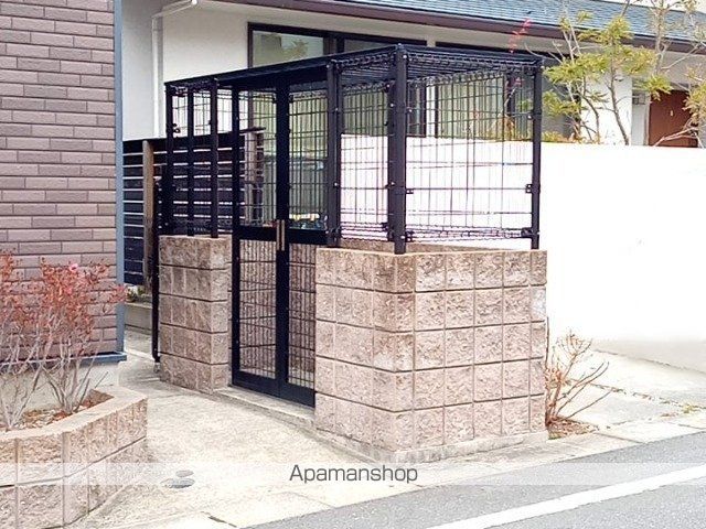レオネクストT&Eの玄関写真