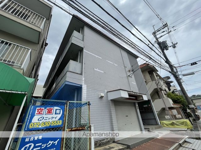 栄穂マンションの外観写真