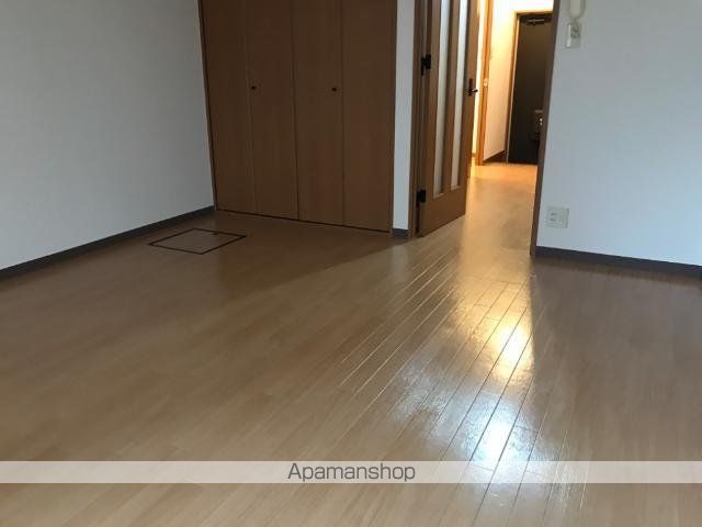 グローリアスII番館の内装写真