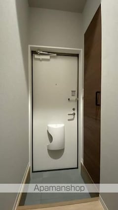 岡山県岡山市南区新福２丁目[1K/32.8m2]の玄関
