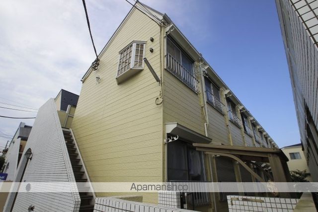 プラザ・ドゥ・ぺートンB棟の外観写真