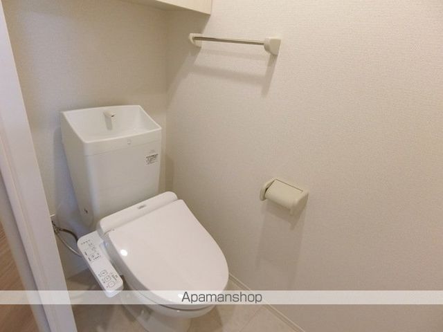 Ｄーｒｏｏｍ白萩町[1LDK/56.36m2]のトイレ