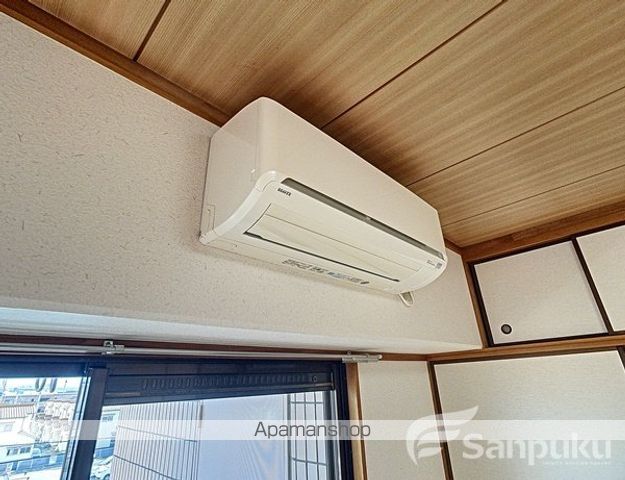 西沢ビルの内装写真